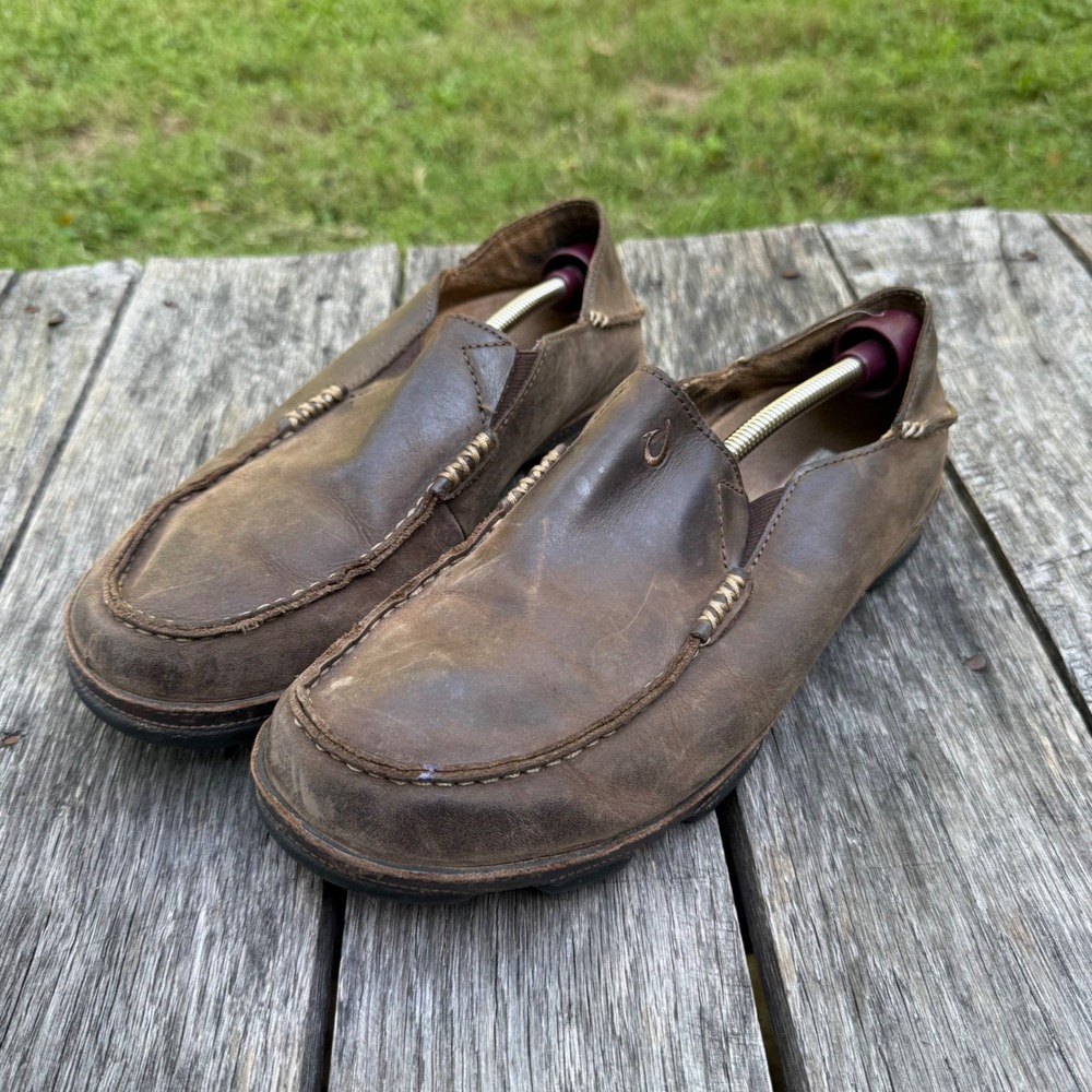 OluKai Moloa Mens Size 9 Brown Leather Slip On Loafers Moc Toe Shoes